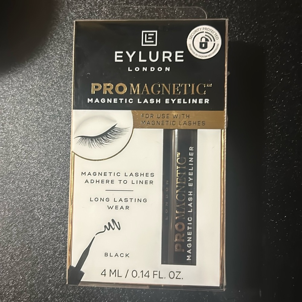 Pro magnetic lash eyeliner - black
